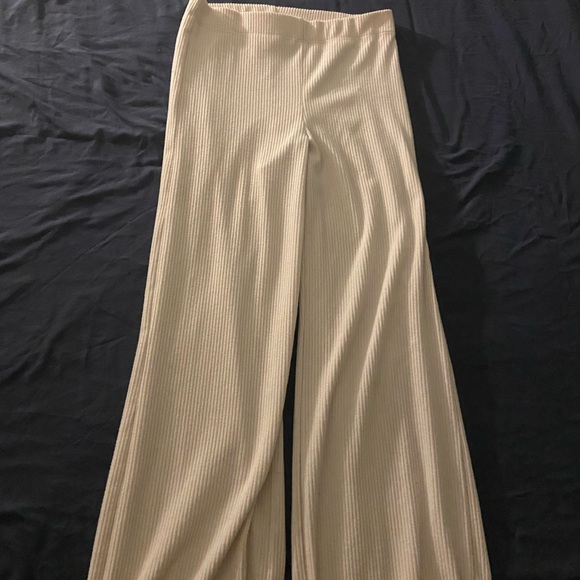 Medium Garage White Pants - Picture 1 of 1